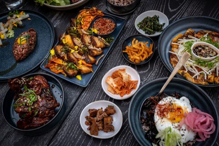명동 한정식 우리